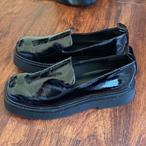 [SOLD] ASOS black loafers - Picture 6 of 6